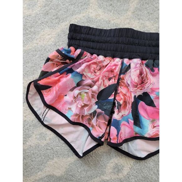 Lululemon free reign shorts, Secret garden 6 - Picture 4 of 10